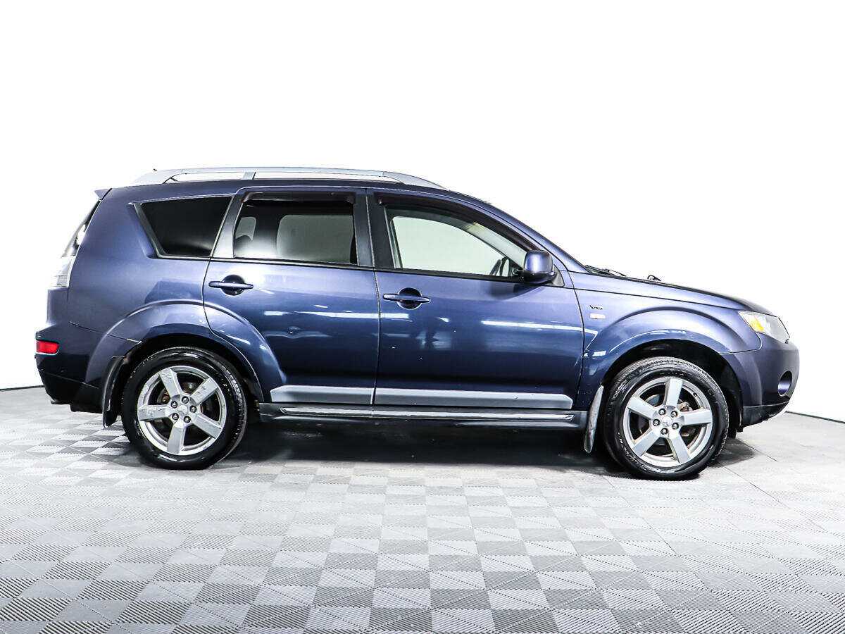 Купить Mitsubishi Outlander с пробегом. Фото: #3