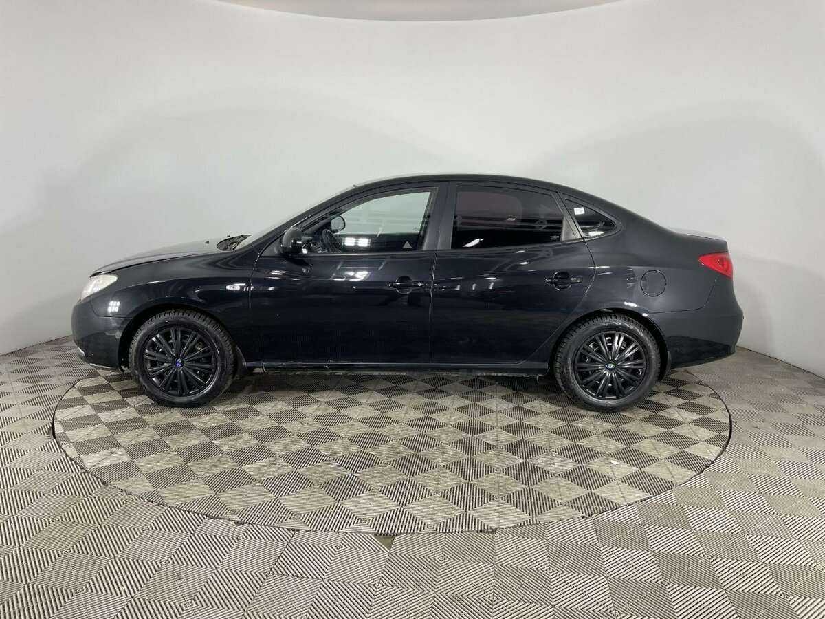 Купить Hyundai Elantra с пробегом. Фото: #4