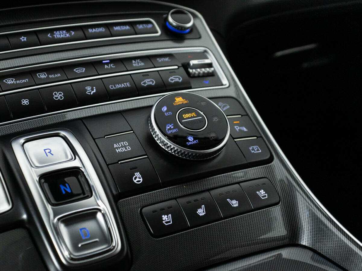 Купить Hyundai Santa Fe с пробегом. Фото: #21