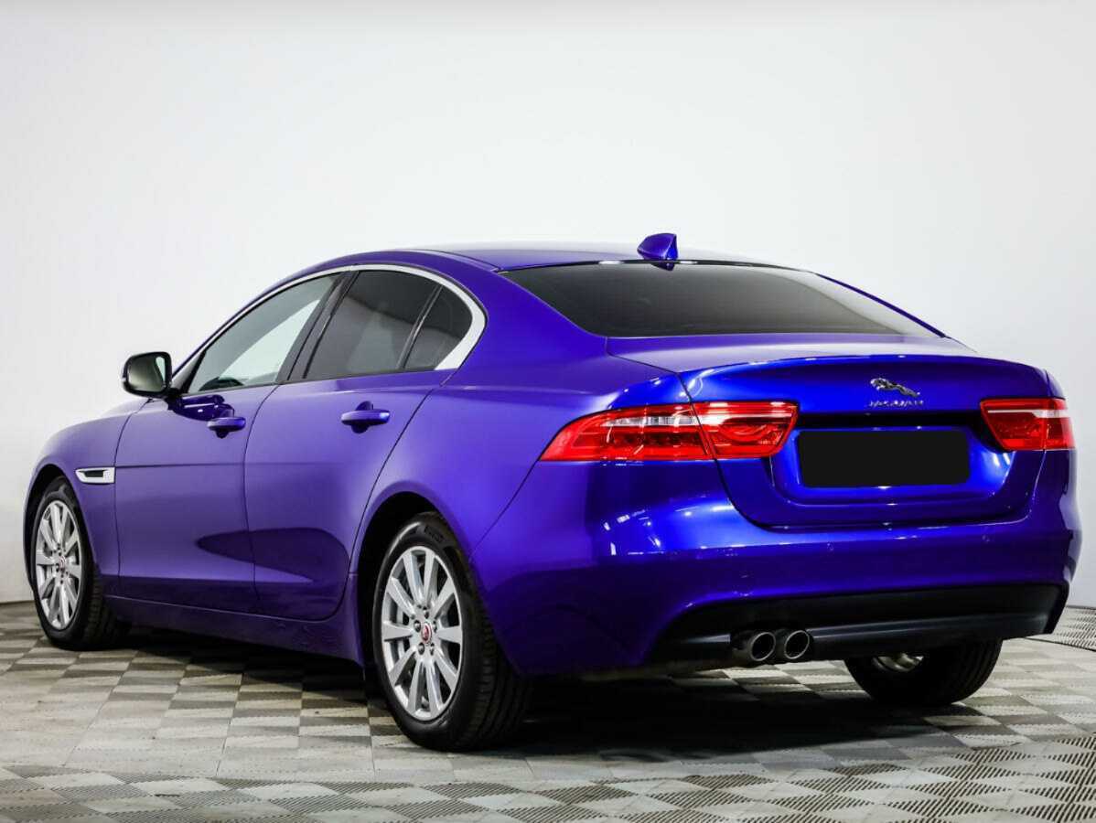 Купить Jaguar XE с пробегом. Фото: #5