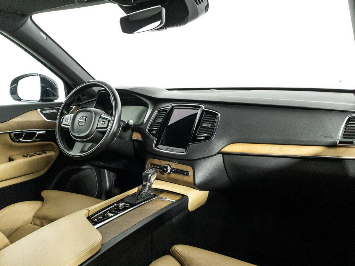 Купить Volvo XC90 с пробегом. Фото: #8