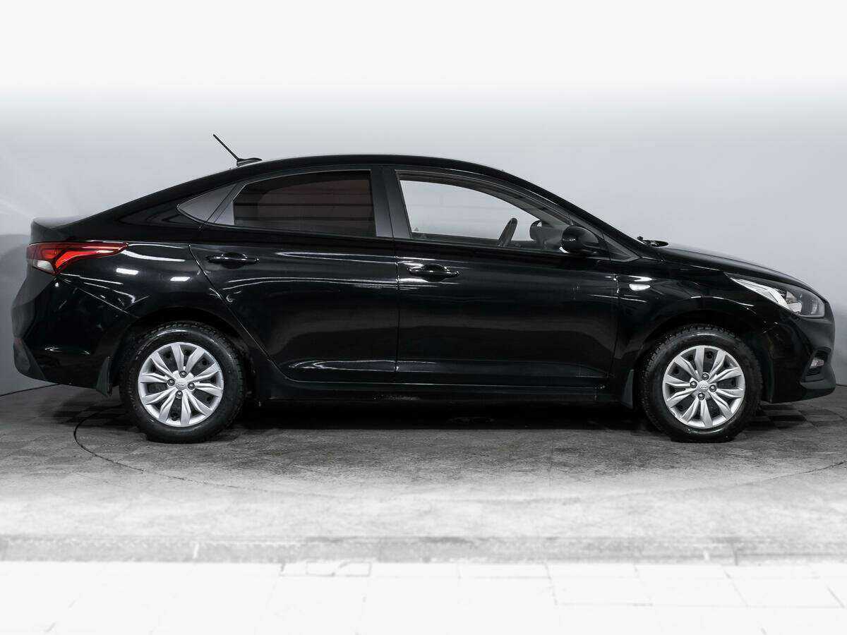 Купить Hyundai Solaris с пробегом. Фото: #3