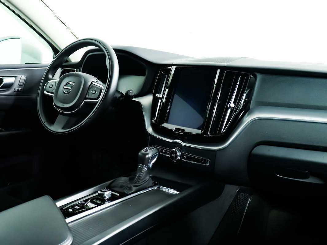 Купить Volvo XC60 с пробегом. Фото: #8