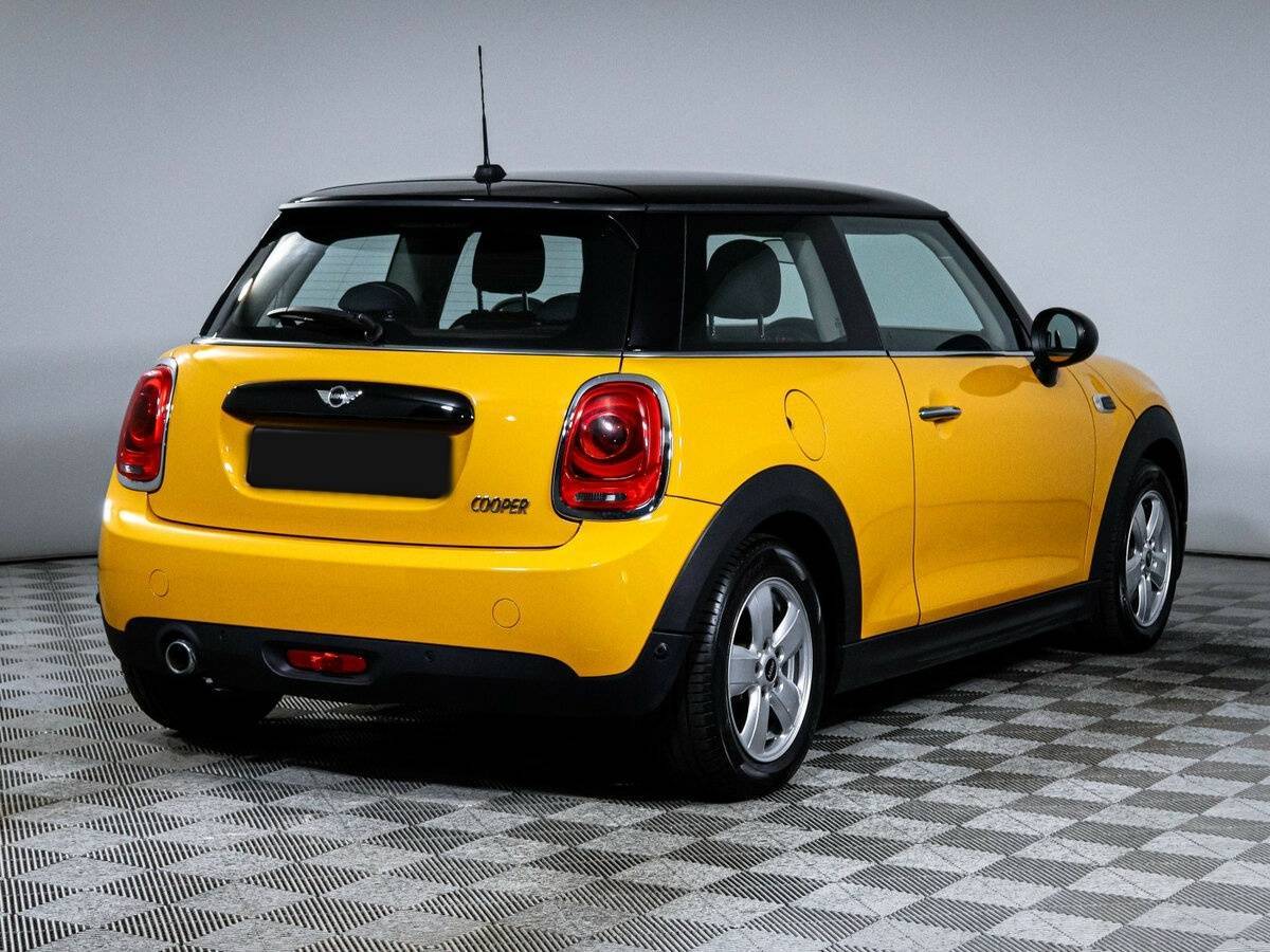 Купить Mini Hatch с пробегом. Фото: #4