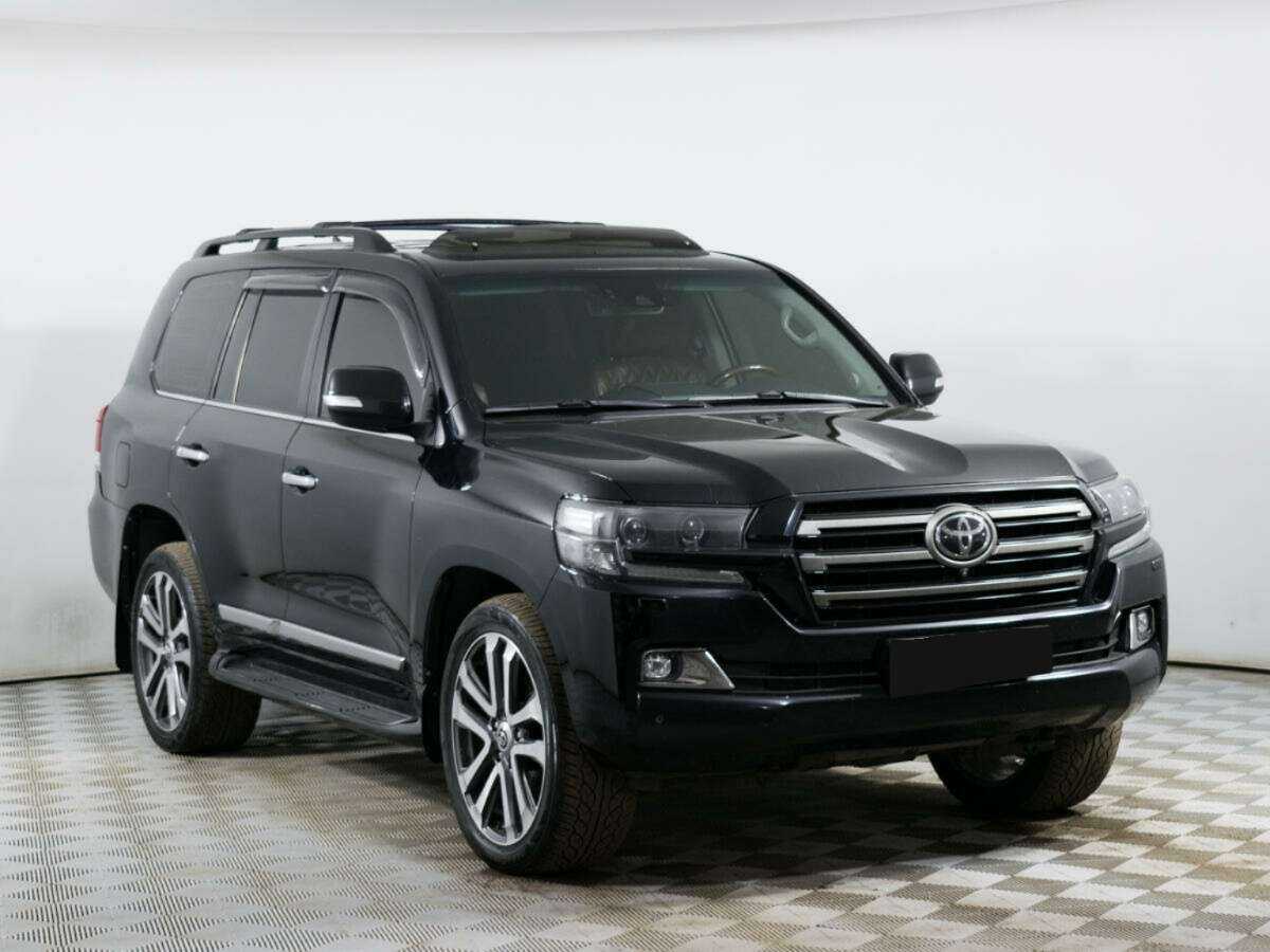 Купить Toyota Land Cruiser с пробегом. Фото: #2
