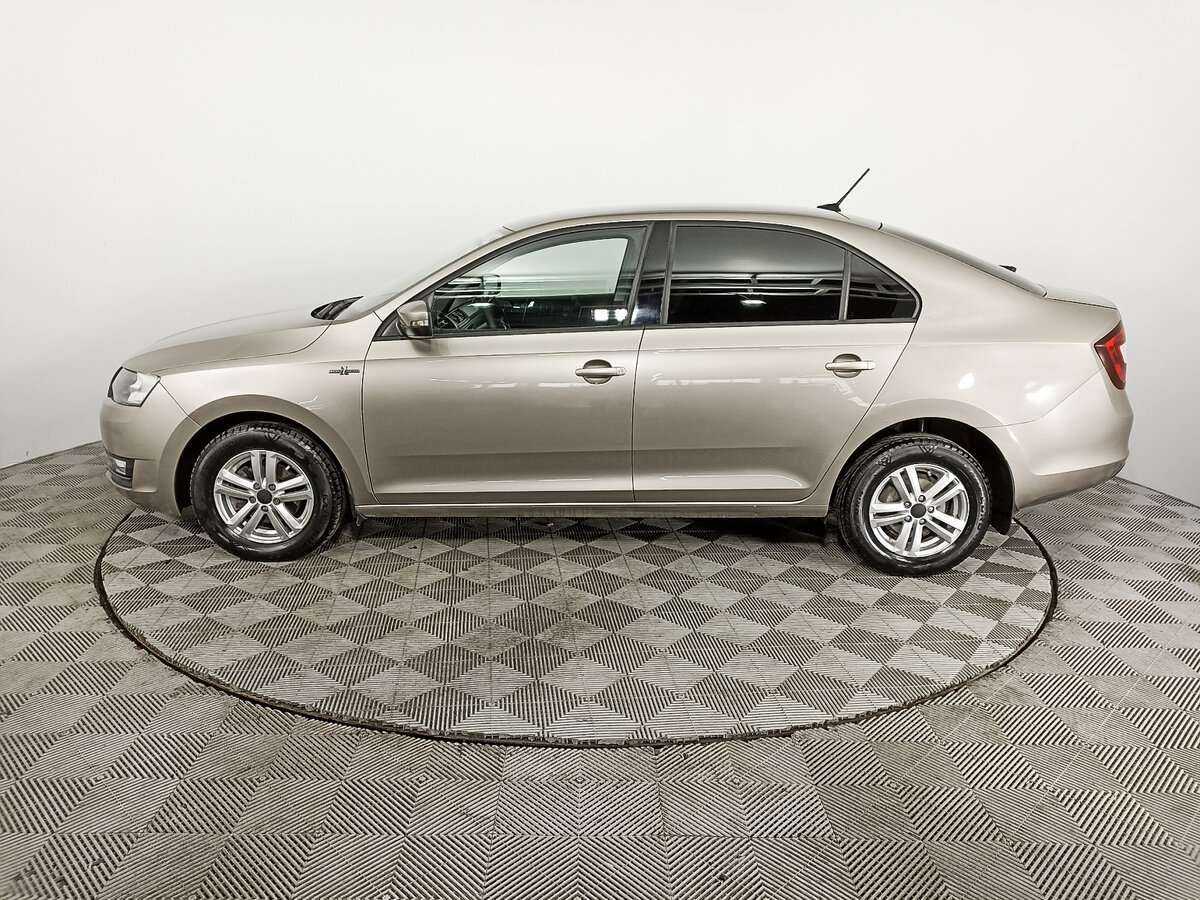 Купить Skoda Rapid с пробегом. Фото: #7