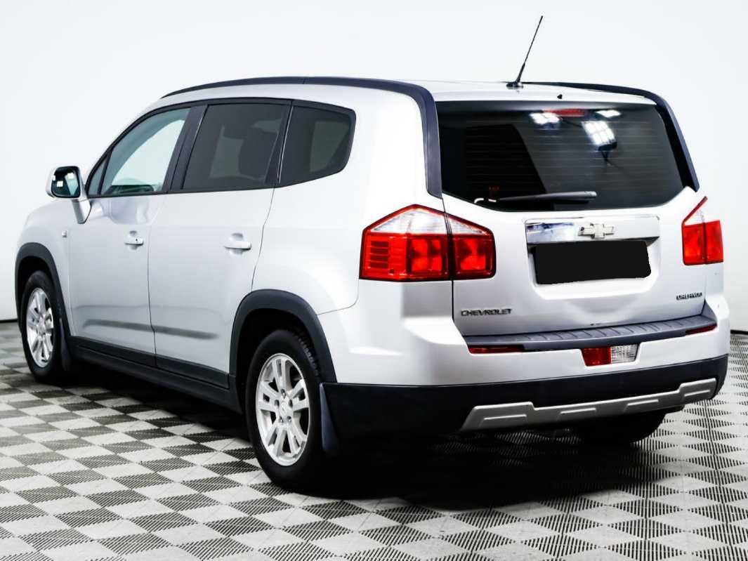 Купить Chevrolet Orlando с пробегом. Фото: #6