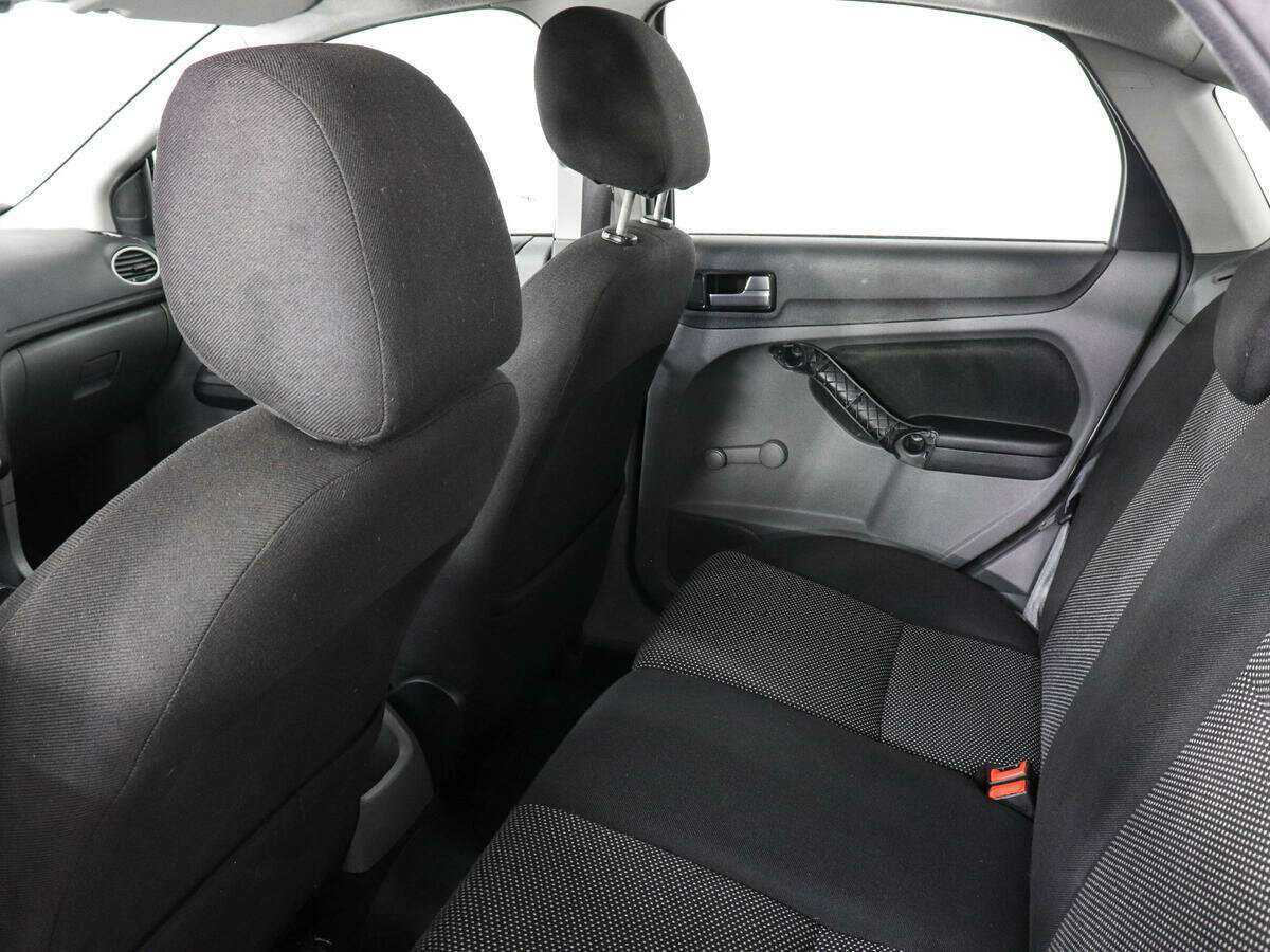 Купить Ford Focus с пробегом. Фото: #10