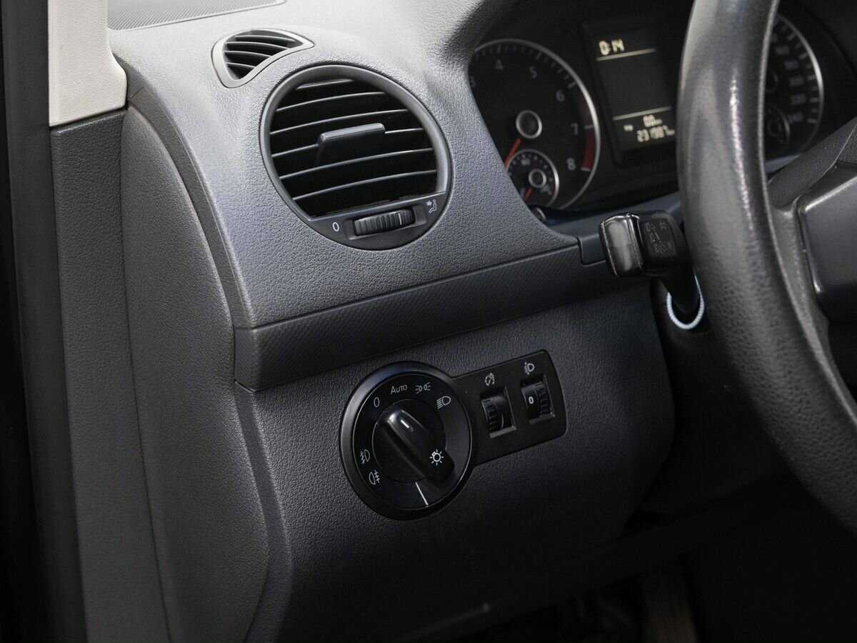 Купить Volkswagen Caddy с пробегом. Фото: #15
