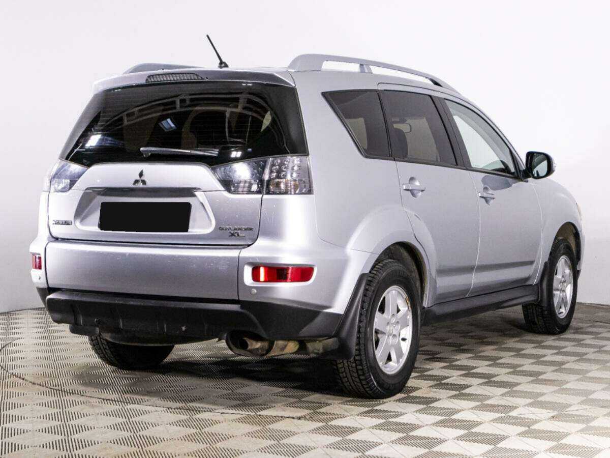 Купить Mitsubishi Outlander с пробегом. Фото: #4