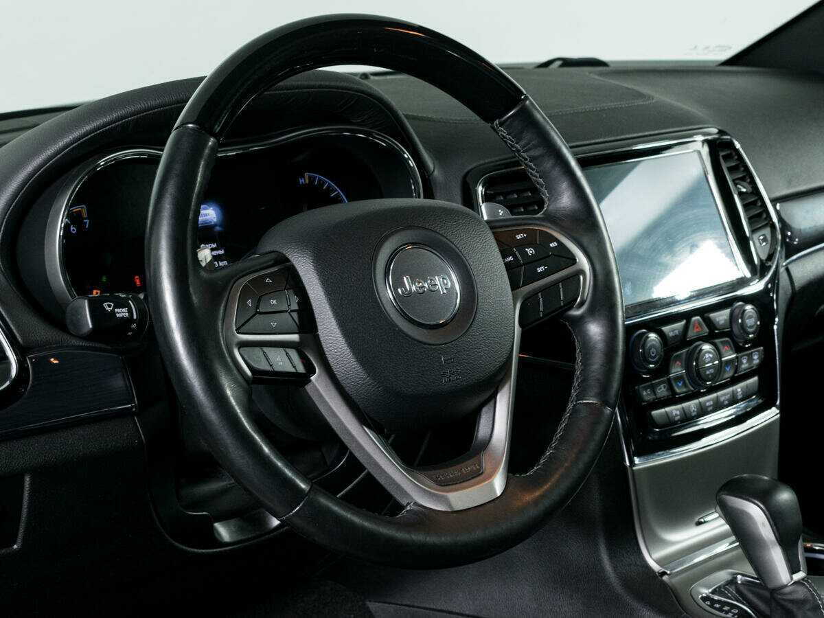 Купить Jeep Grand Cherokee с пробегом. Фото: #16