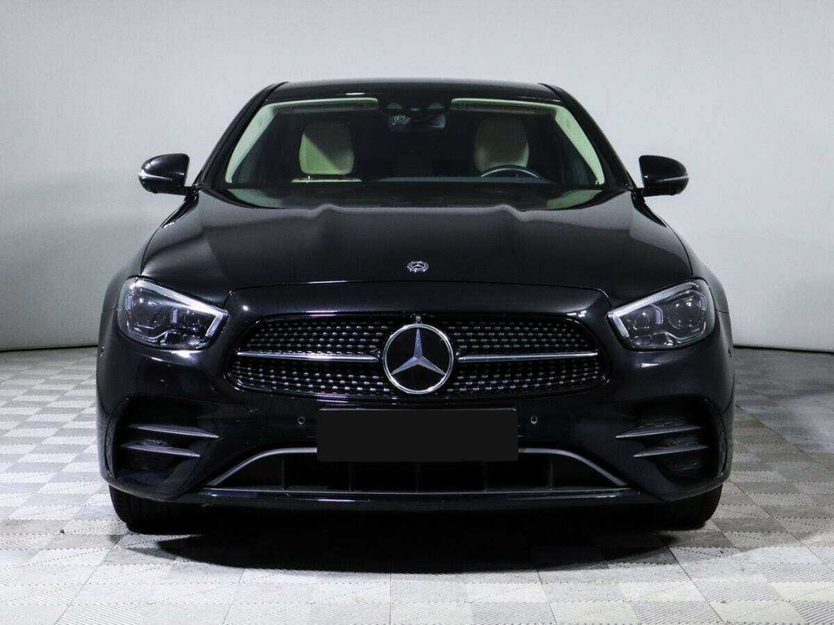 Купить Mercedes-Benz E-Класс с пробегом. Фото: #1