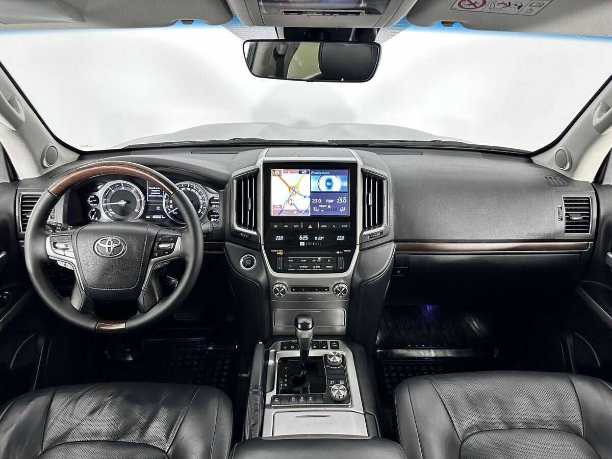 Купить Toyota Land Cruiser с пробегом. Фото: #8