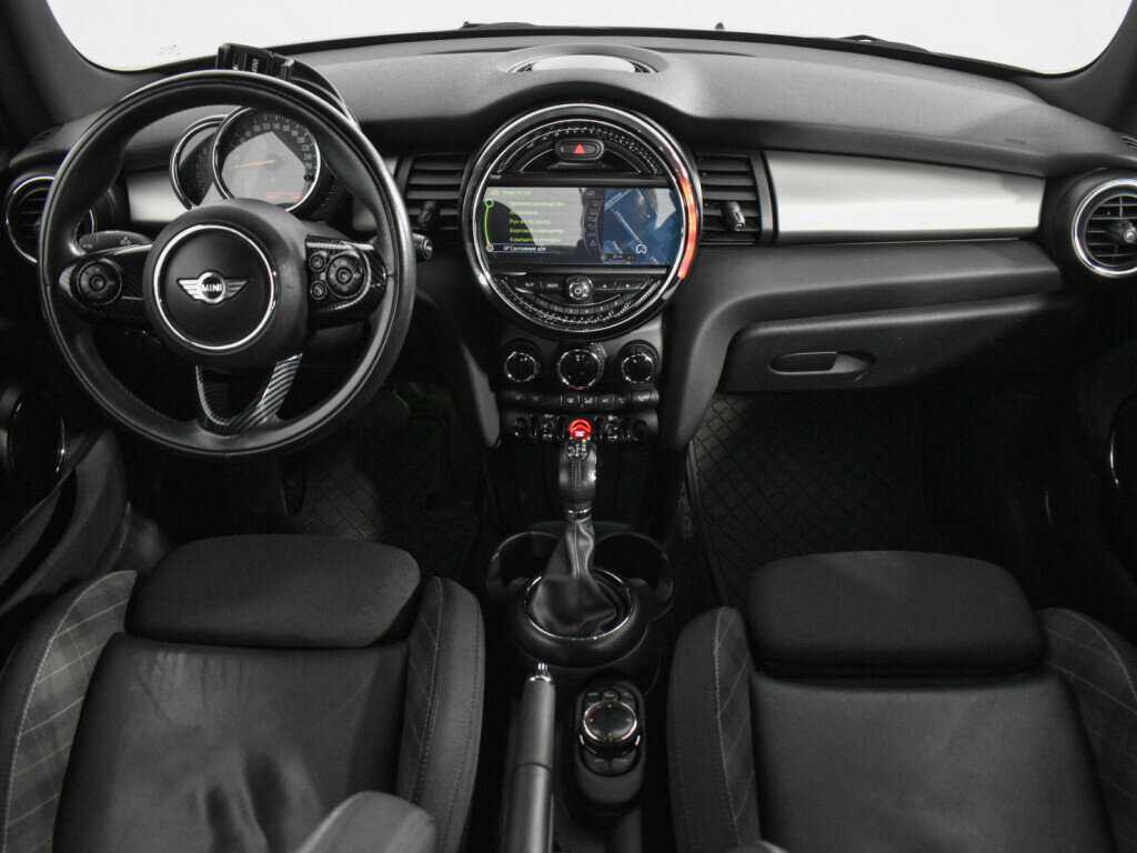 Купить Mini Hatch с пробегом. Фото: #16