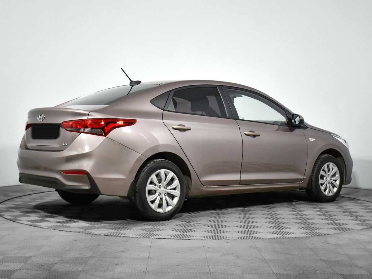 Купить Hyundai Solaris с пробегом. Фото: #4