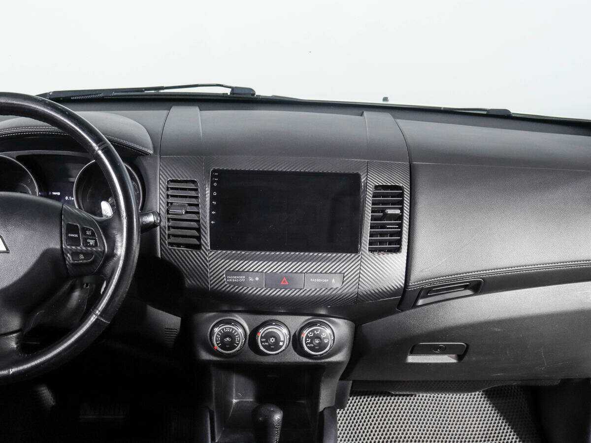 Купить Mitsubishi Outlander с пробегом. Фото: #11