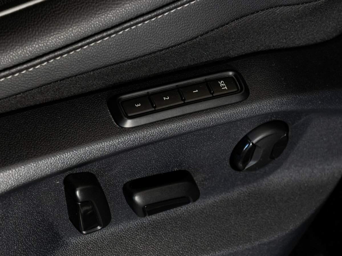 Купить Volkswagen Tiguan с пробегом. Фото: #24