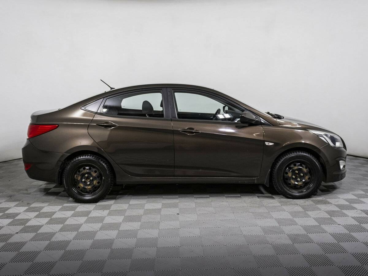 Купить Hyundai Solaris с пробегом. Фото: #3