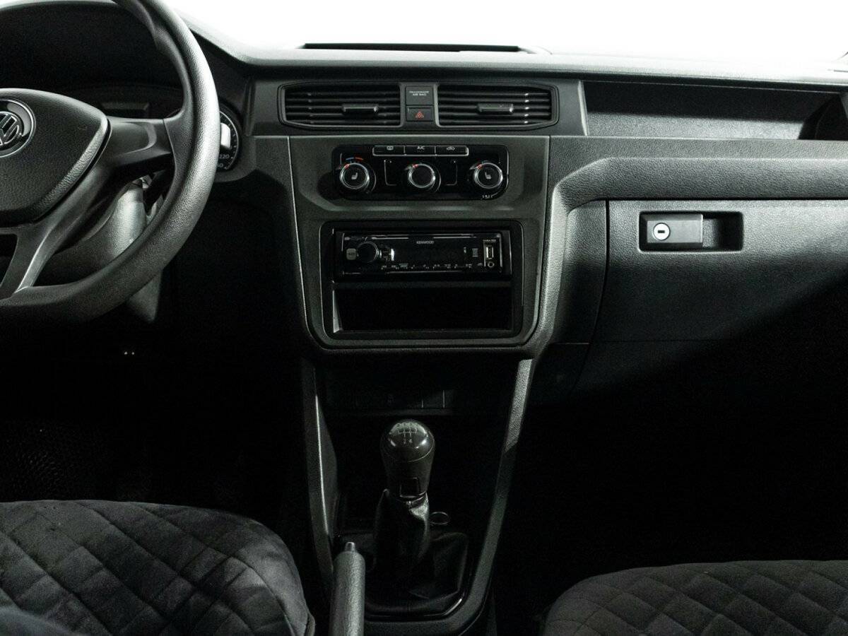 Купить Volkswagen Caddy с пробегом. Фото: #13