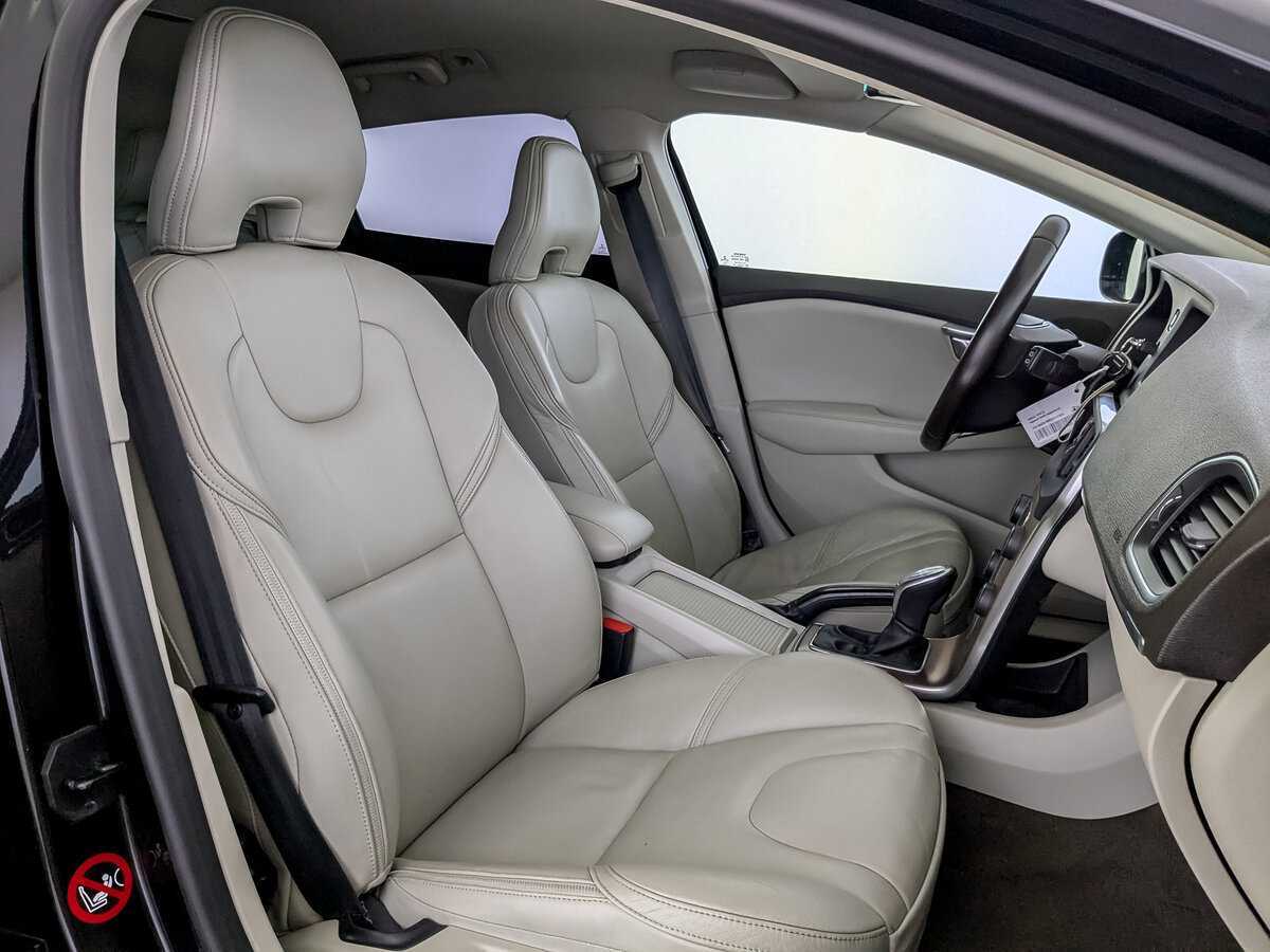 Купить Volvo V40 с пробегом. Фото: #22