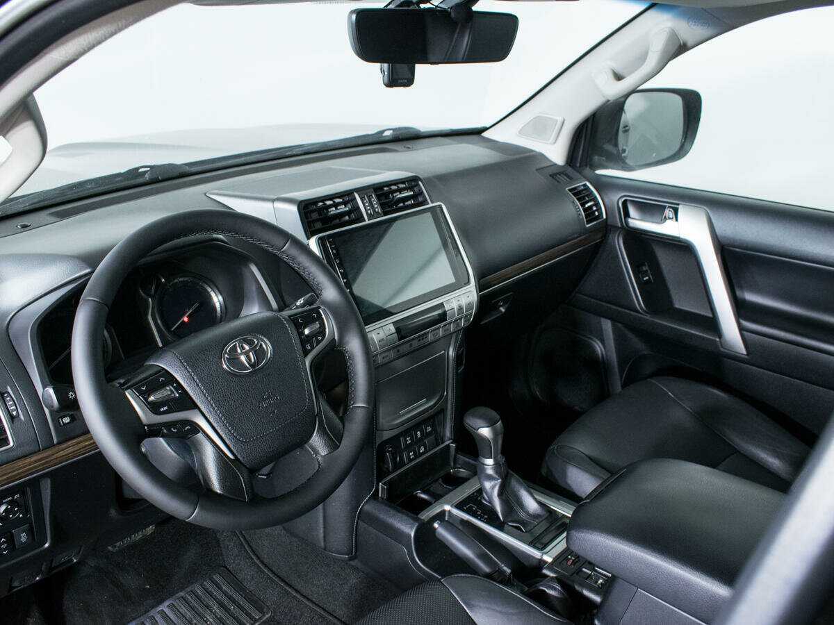 Купить Toyota Land Cruiser Prado с пробегом. Фото: #15