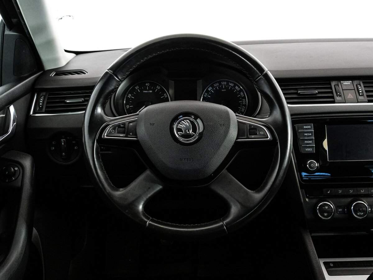 Купить Skoda Octavia с пробегом. Фото: #11