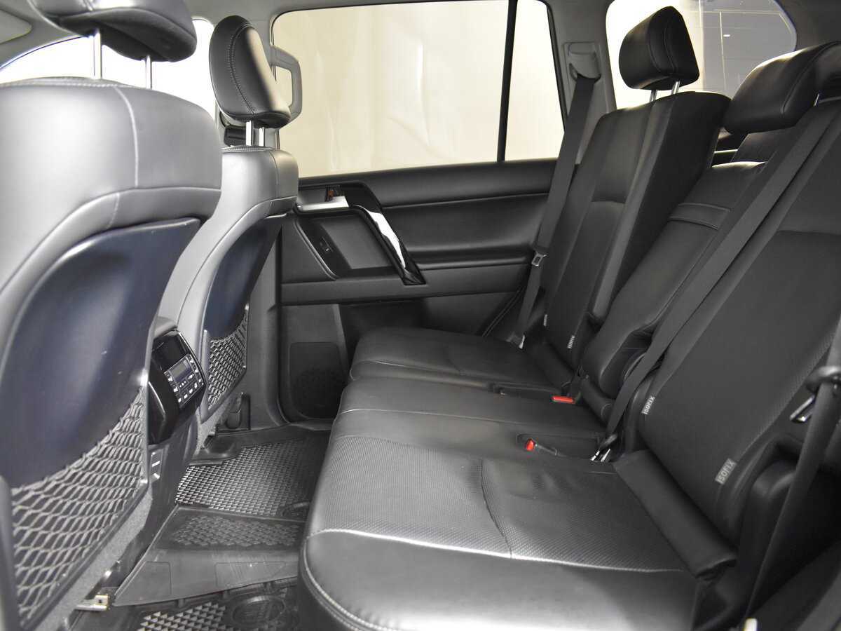 Купить Toyota Land Cruiser Prado с пробегом. Фото: #6