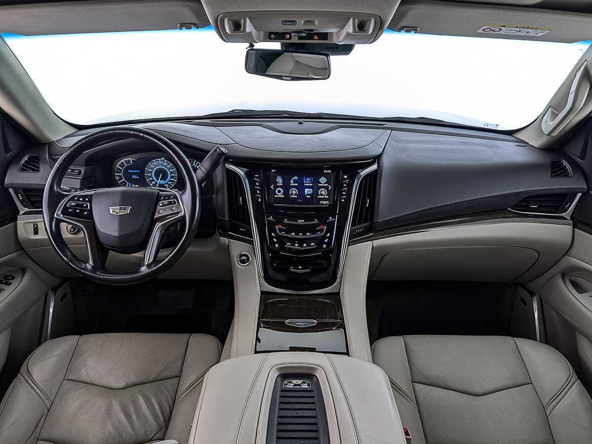 Купить Cadillac Escalade с пробегом. Фото: #13