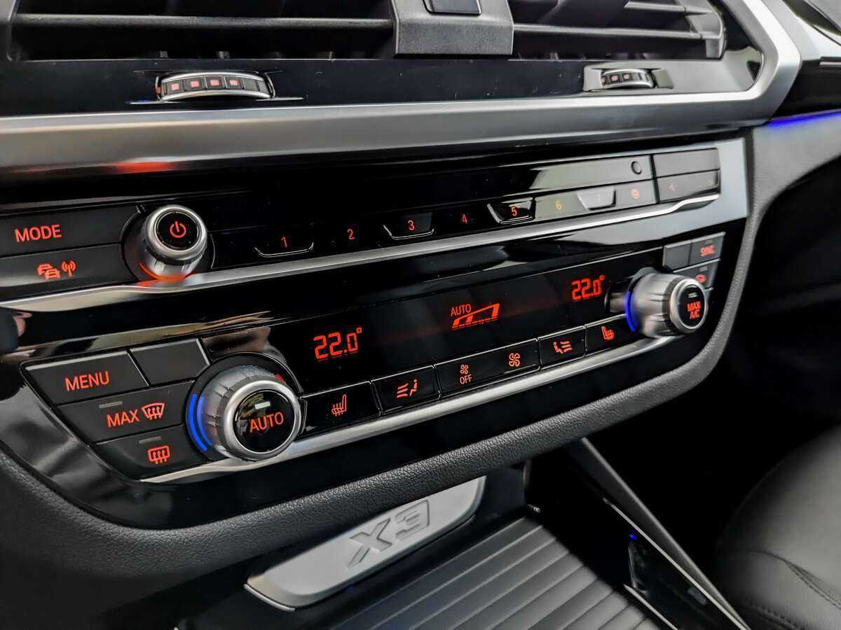 Купить BMW X3 с пробегом. Фото: #24
