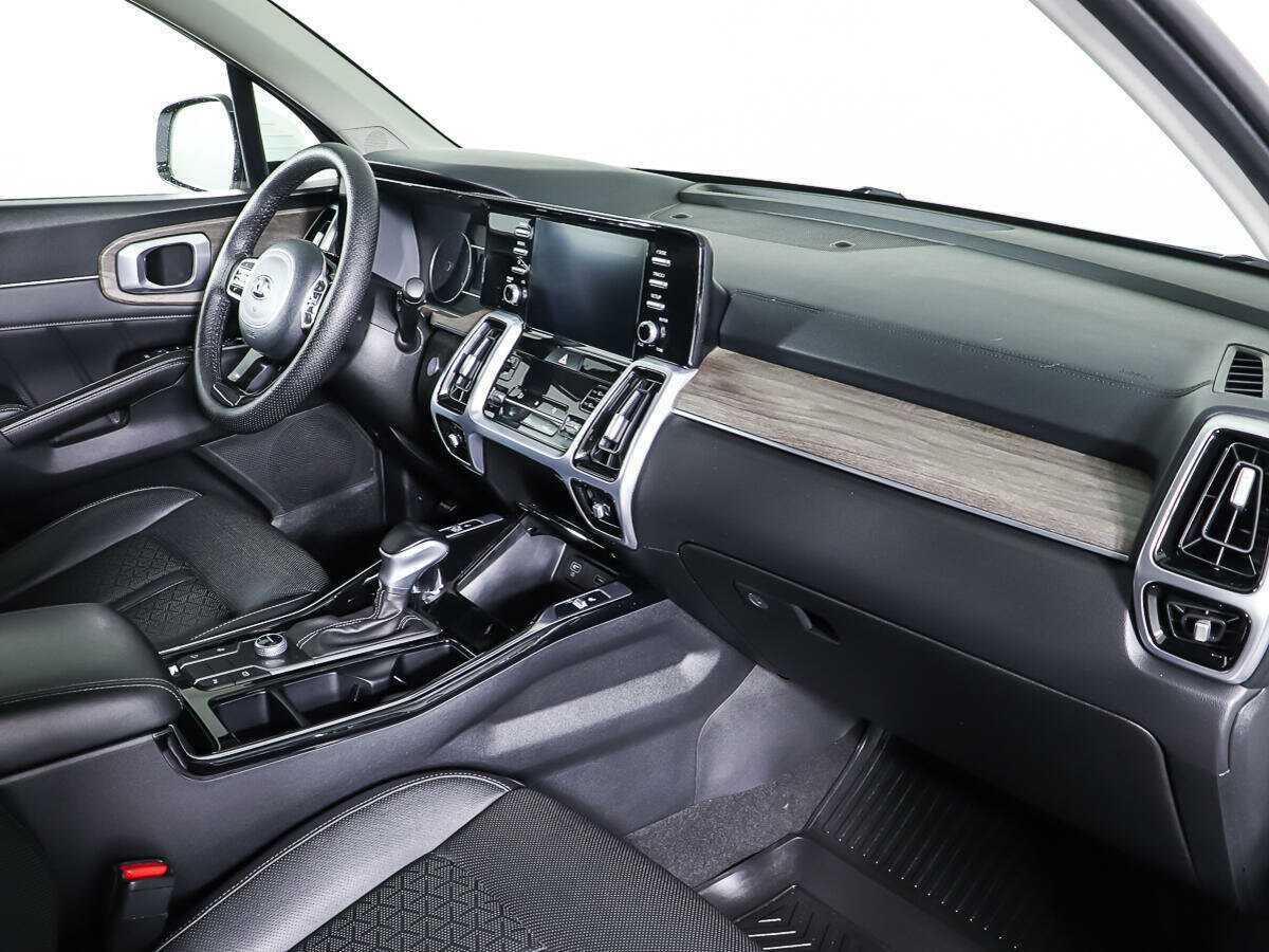 Купить Kia Sorento с пробегом. Фото: #8