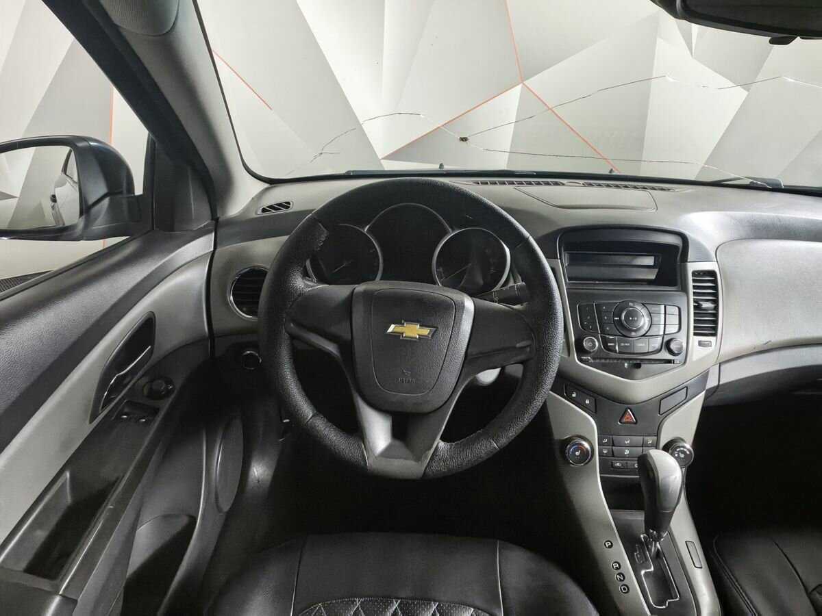 Купить Chevrolet Cruze с пробегом. Фото: #14