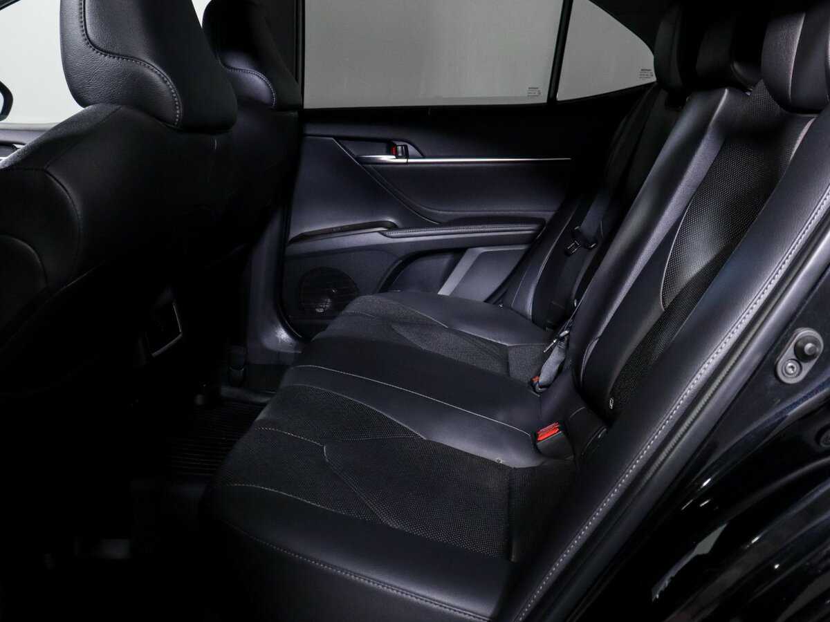 Купить Toyota Camry с пробегом. Фото: #6