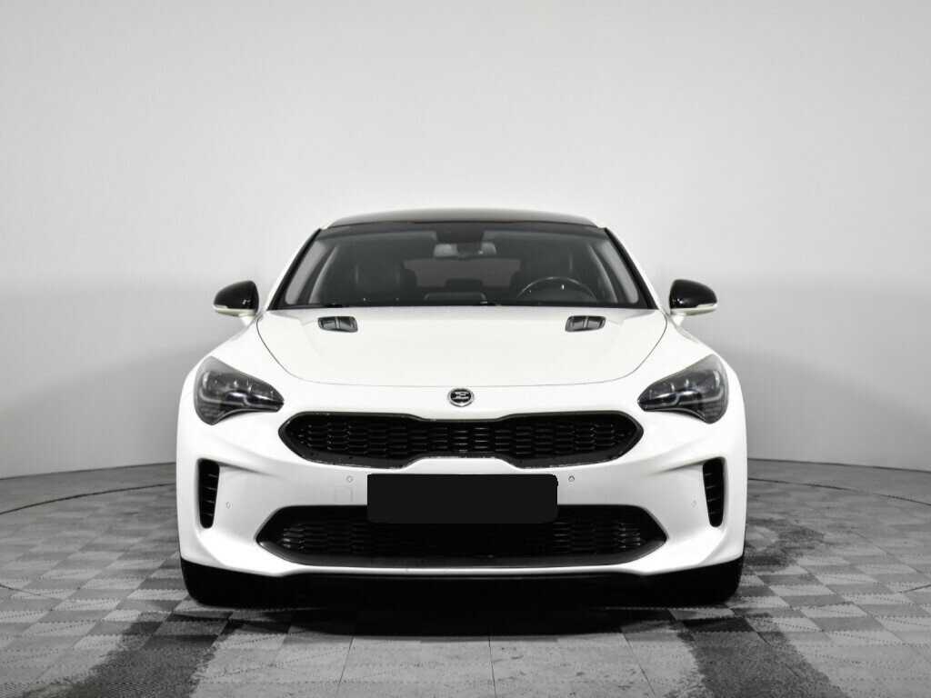 Купить Kia Stinger с пробегом. Фото: #1