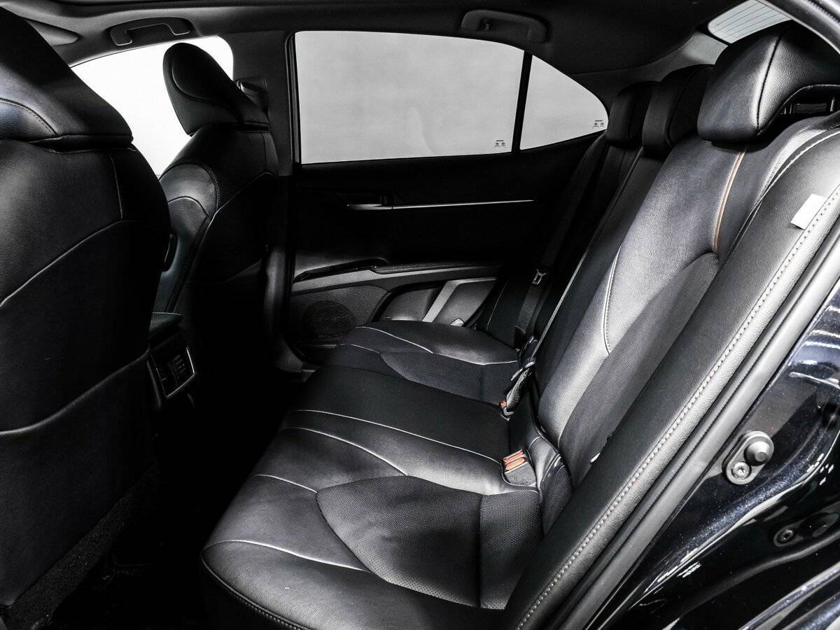 Купить Toyota Camry с пробегом. Фото: #13