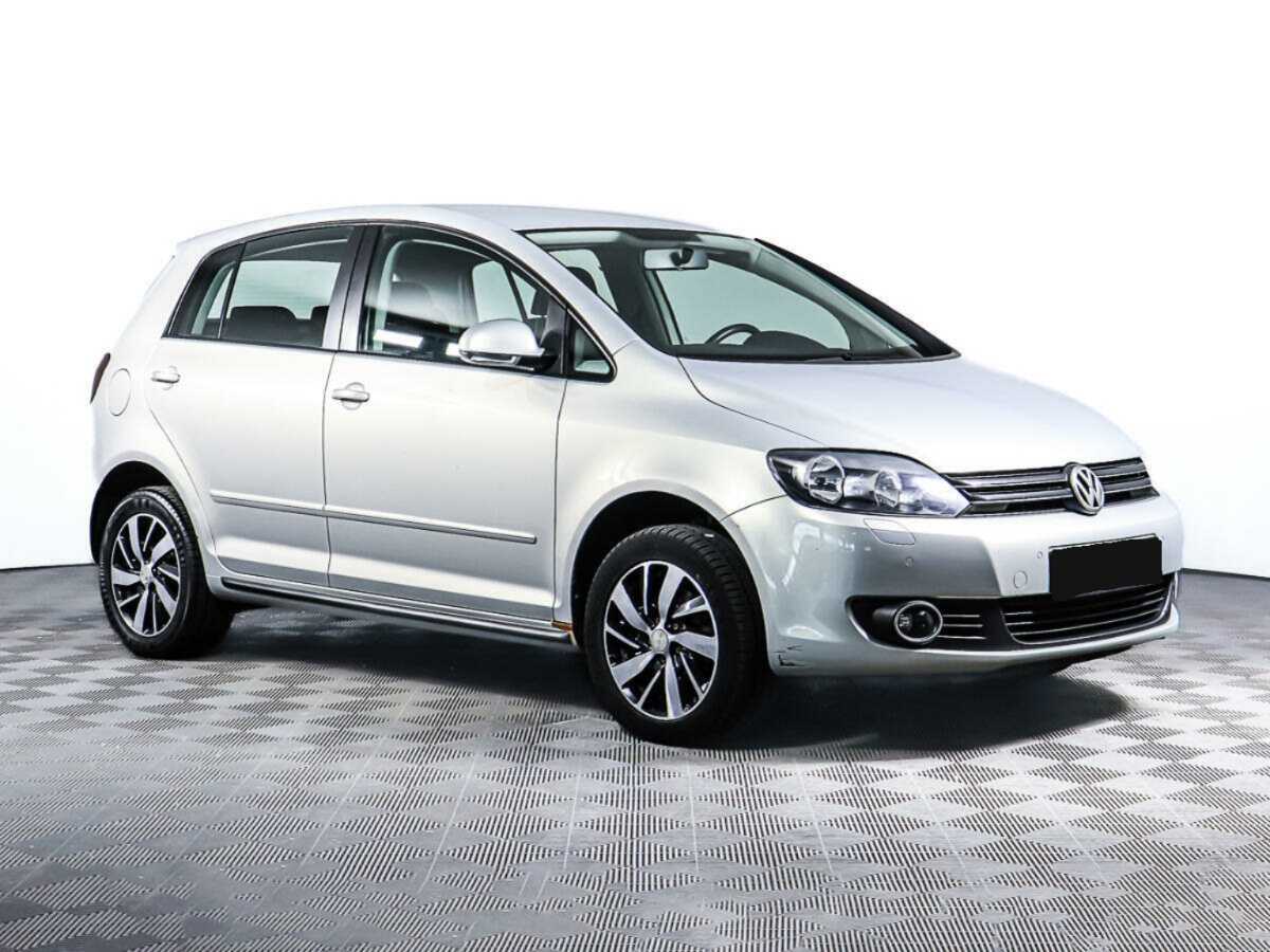 Купить Volkswagen Golf Plus с пробегом. Фото: #2