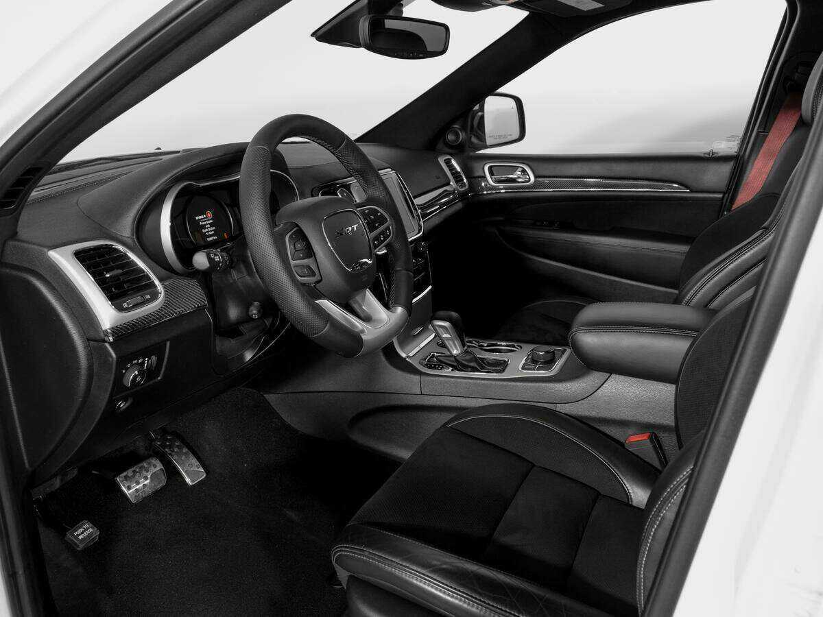 Купить Jeep Grand Cherokee с пробегом. Фото: #15