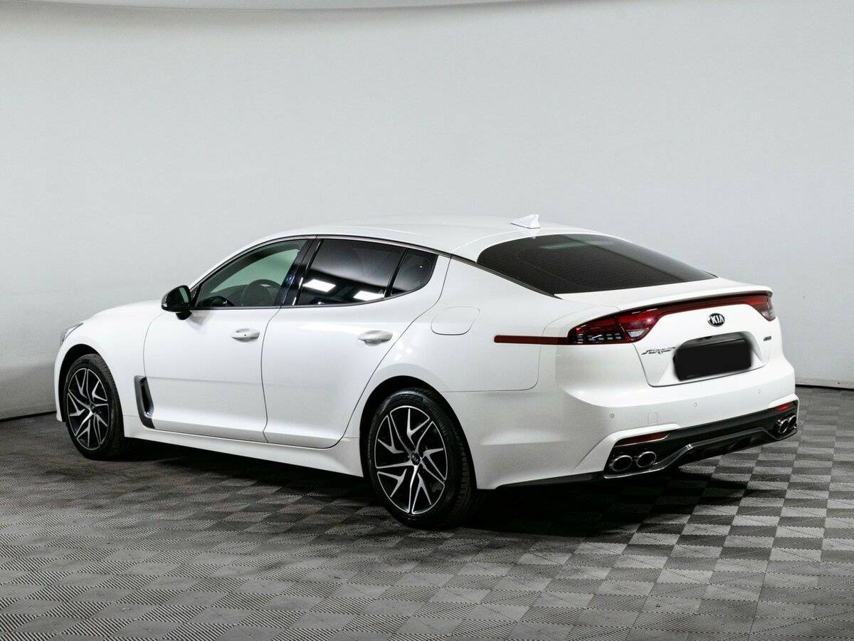 Купить Kia Stinger с пробегом. Фото: #5