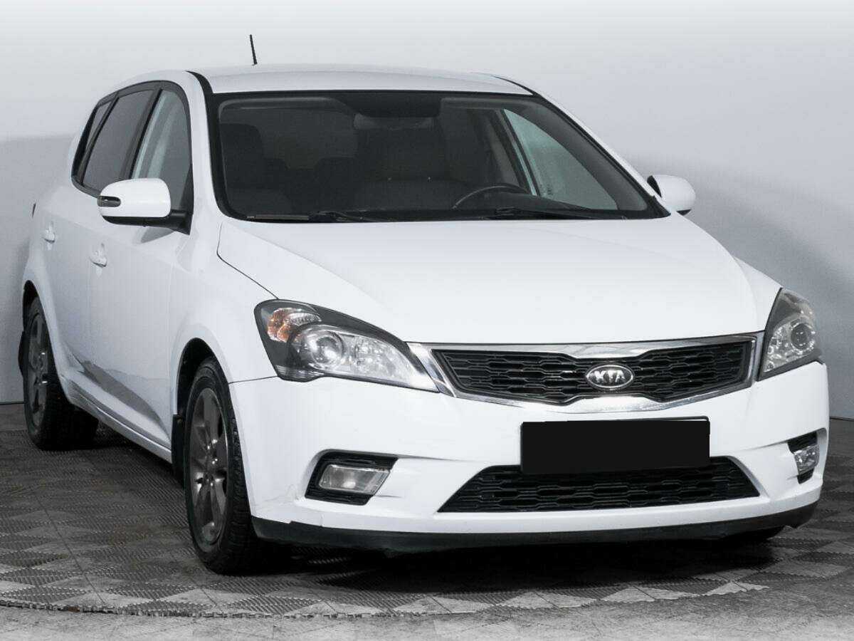 Купить Kia Ceed с пробегом. Фото: #2