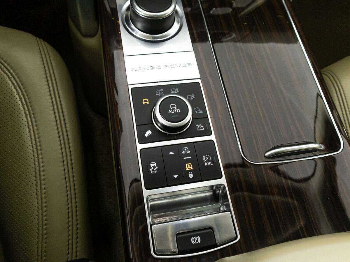 Купить Land Rover Range Rover с пробегом. Фото: #18