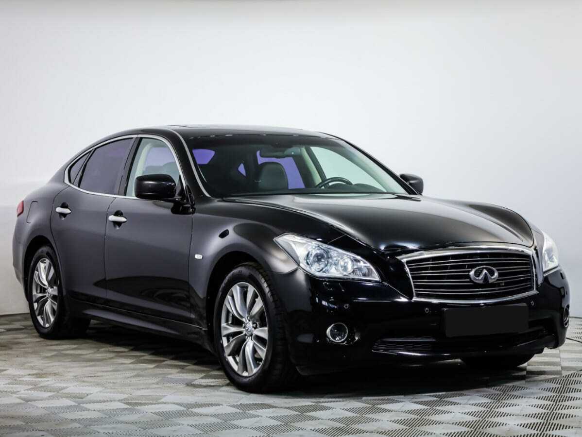 Купить Infiniti M с пробегом. Фото: #1