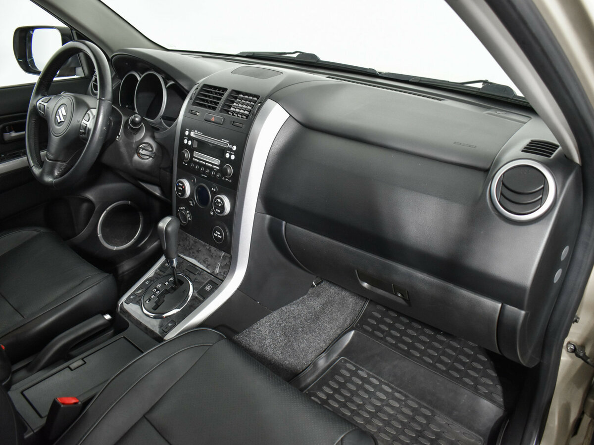 Купить Suzuki Grand Vitara с пробегом. Фото: #13