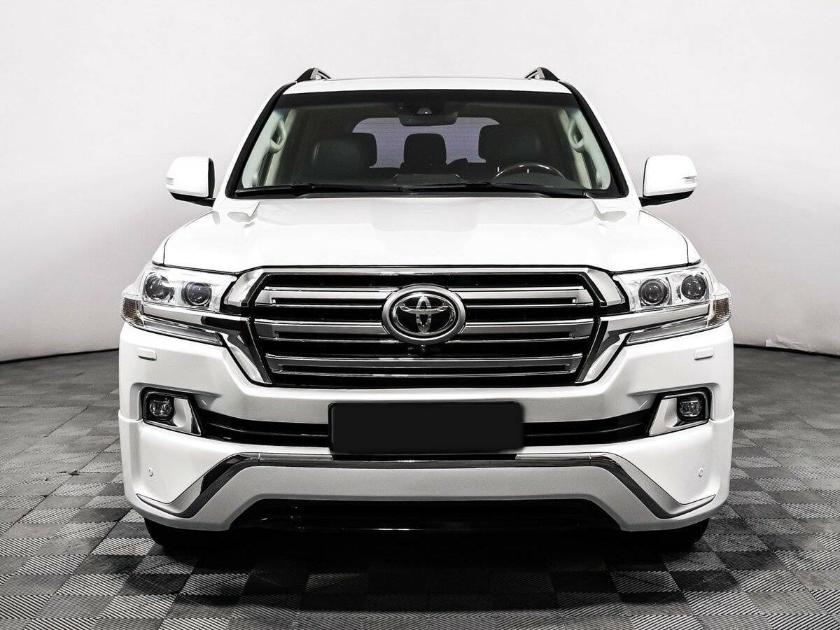 Купить Toyota Land Cruiser с пробегом. Фото: #1