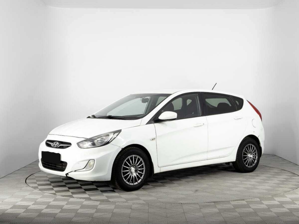 Купить Hyundai Solaris с пробегом. Фото: #0