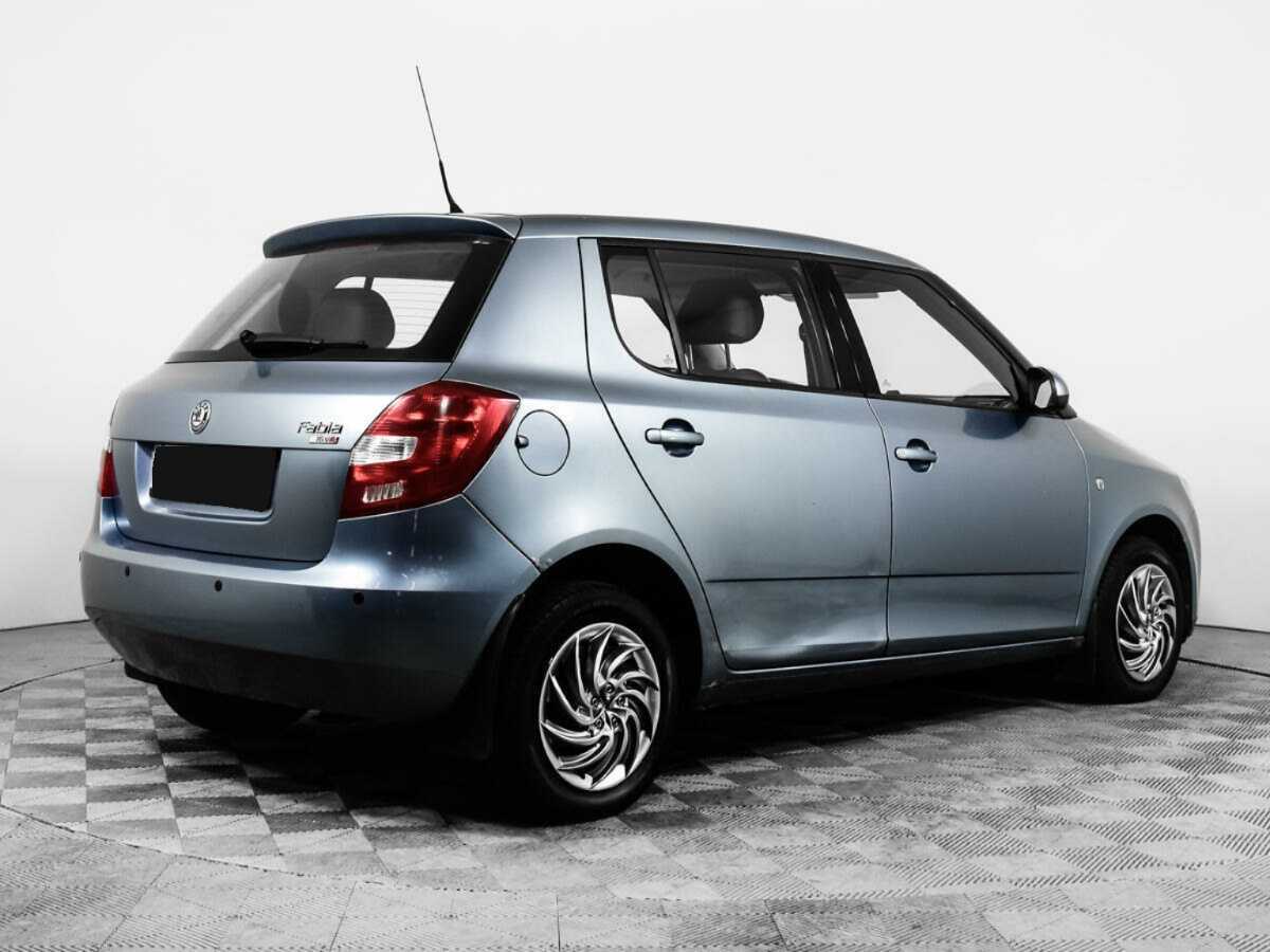 Купить Skoda Fabia с пробегом. Фото: #4