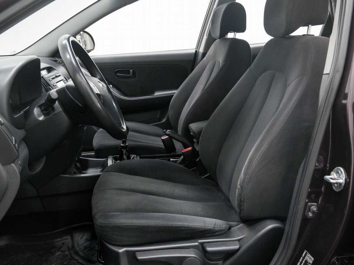 Купить Hyundai Elantra с пробегом. Фото: #13