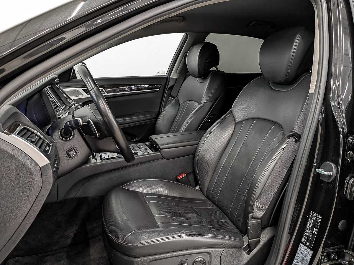 Купить Genesis G80 с пробегом. Фото: #19