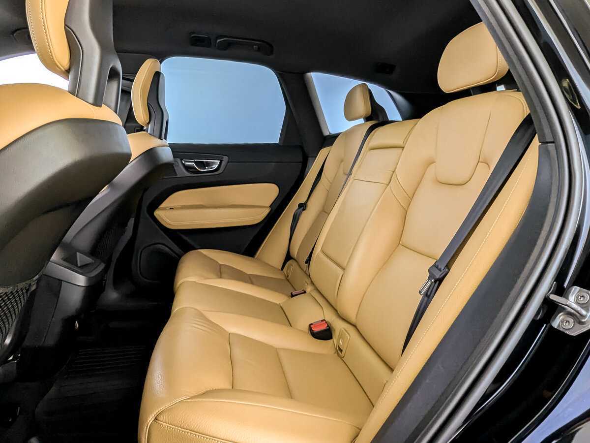 Купить Volvo XC60 с пробегом. Фото: #11