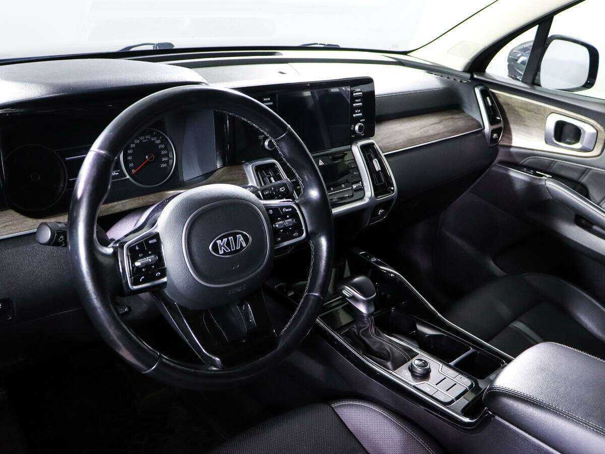 Купить Kia Sorento с пробегом. Фото: #12