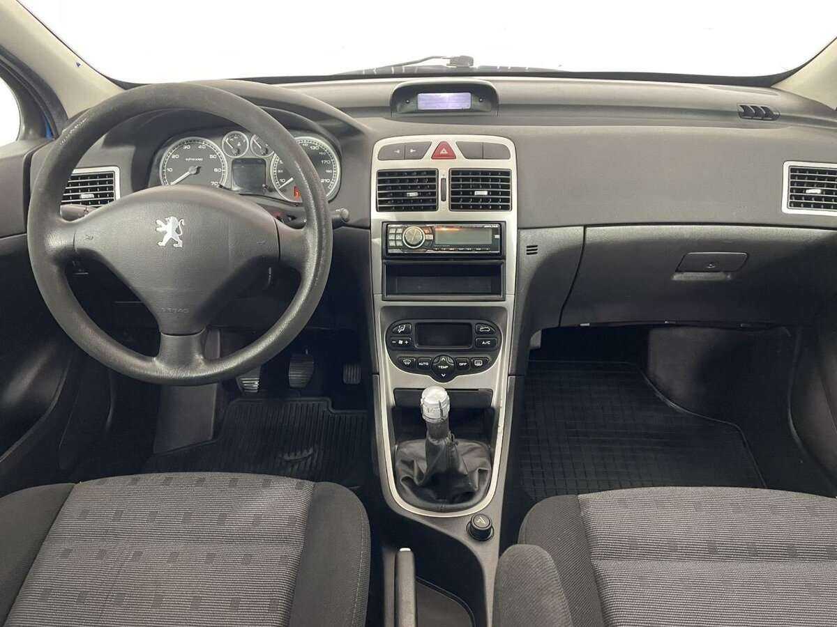 Купить Peugeot 307 с пробегом. Фото: #6