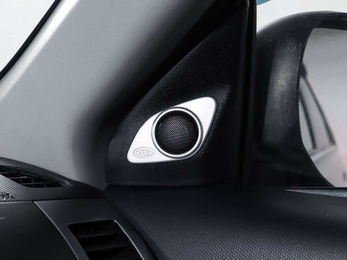 Купить Mitsubishi Outlander с пробегом. Фото: #18